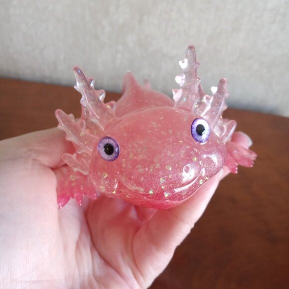 Pink glittery axolotl figurine collectible home decor handmade resin new - Picture 4 of 10